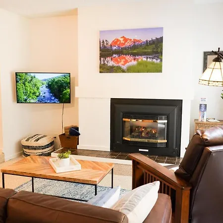 Mt Baker Den, Sleeps 4 Villa Glacier Exterior photo