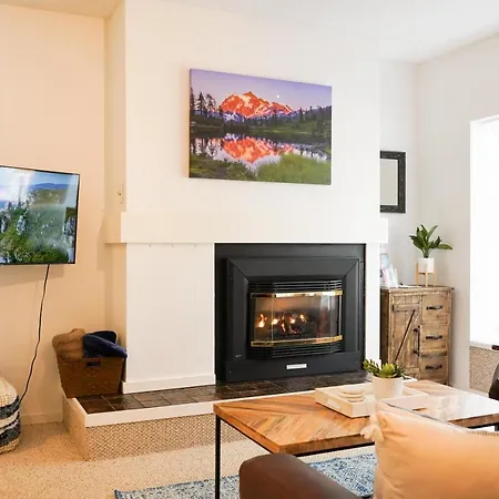 Mt Baker Den, Sleeps 4 Villa Glacier Exterior photo