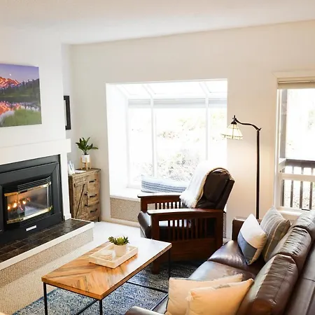 Mt Baker Den, Sleeps 4 Villa Glacier Exterior photo