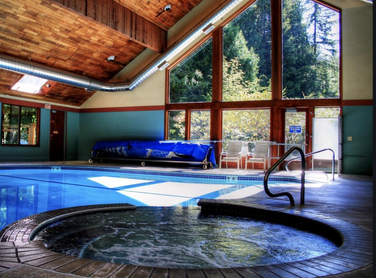 Mt Baker Den, Sleeps 4 Holiday home Glacier