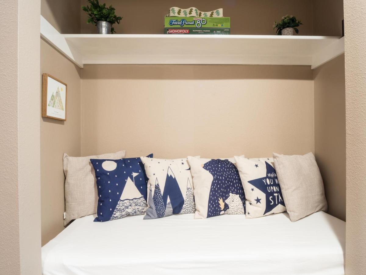 Mt Baker Den, Sleeps 4